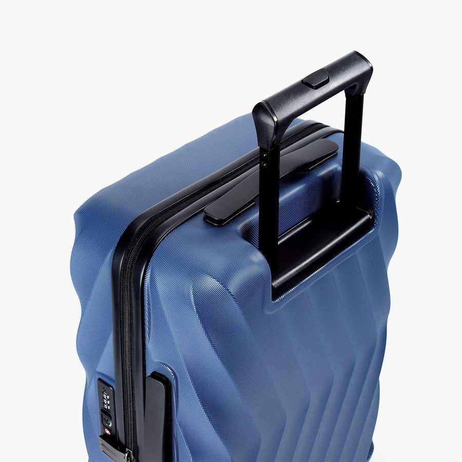 Globetrotter 20" Hardside Rolling Carry-on Stylish Suitcase - BAGSMART