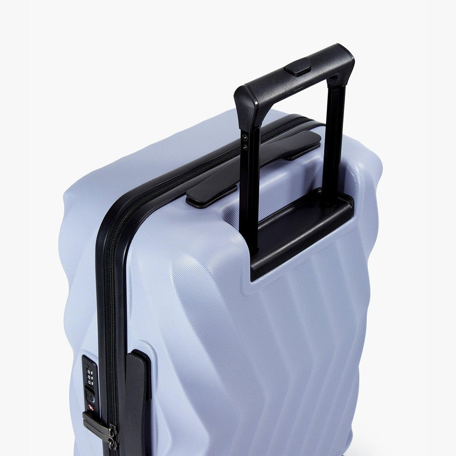 Globetrotter 20" Hardside Rolling Carry-on Stylish Suitcase - BAGSMART