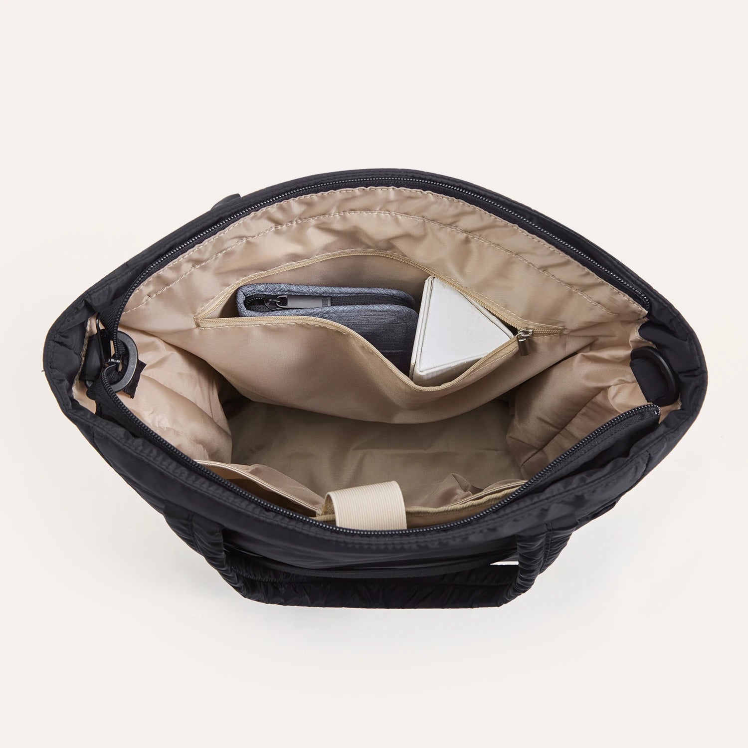 21L_Tote_with_Secure_zip_pocket_Black_e461e640-6b44-456e-8a84-1a7515feb71e