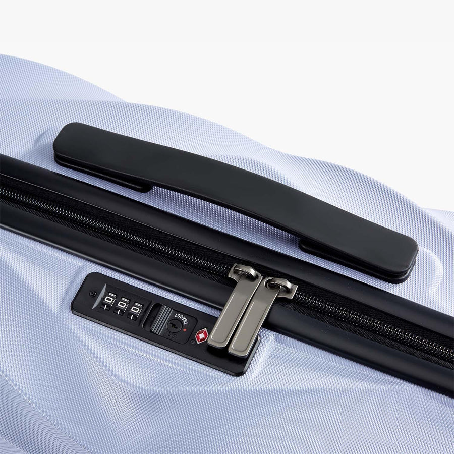 Globetrotter 20" Hardside Rolling Carry-on Stylish Suitcase - BAGSMART