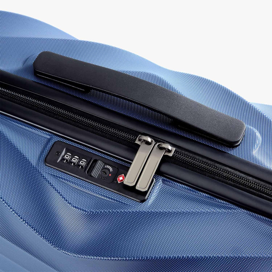 Globetrotter 20" Hardside Rolling Carry-on Stylish Suitcase - BAGSMART