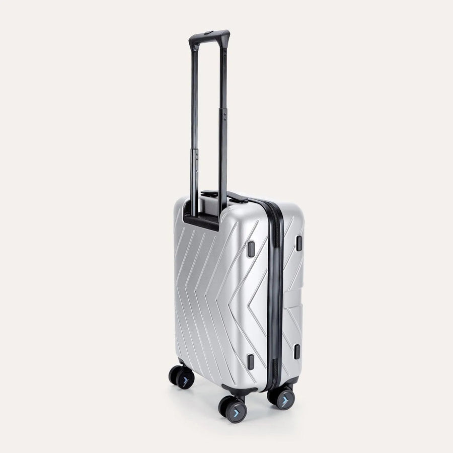 Daren 20 Inch Lightweight Hardside Carry-On Suitcase - BAGSMART