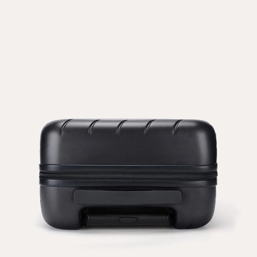 Daren 20 Inch Lightweight Hardside Carry-On Suitcase - BAGSMART