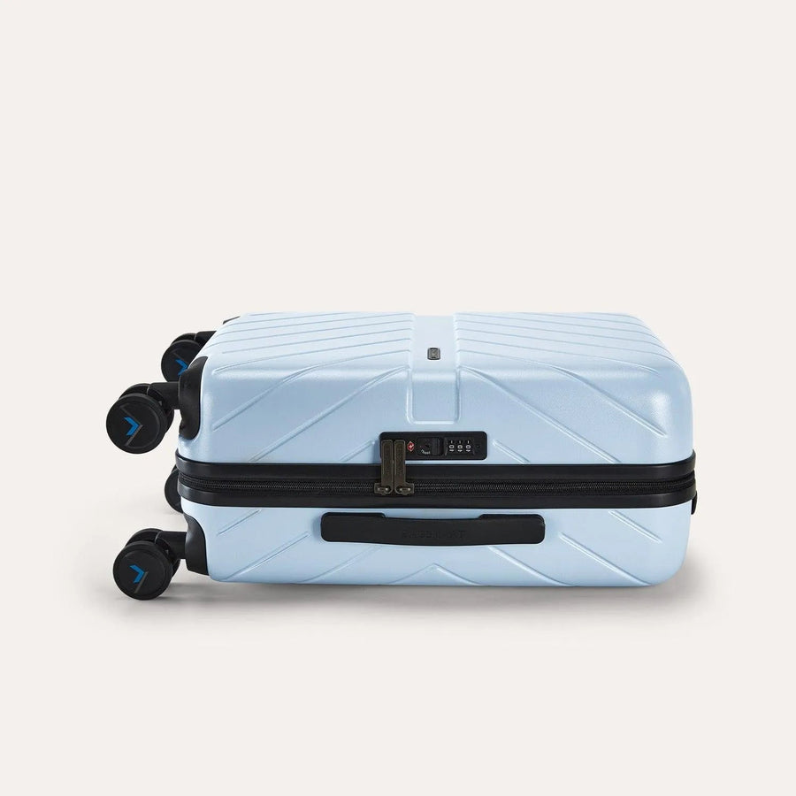 Daren 20 Inch Lightweight Hardside Carry-On Suitcase - BAGSMART