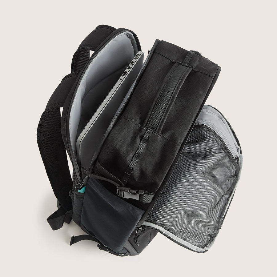 travel backpack for 29L men black